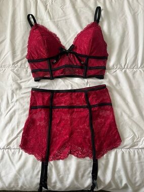 La SENZA Red Lace Bralette & Garter Set with Black Trim